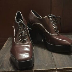 ❤️ Gianni Bini Burgundy Platform Oxfords ❤️